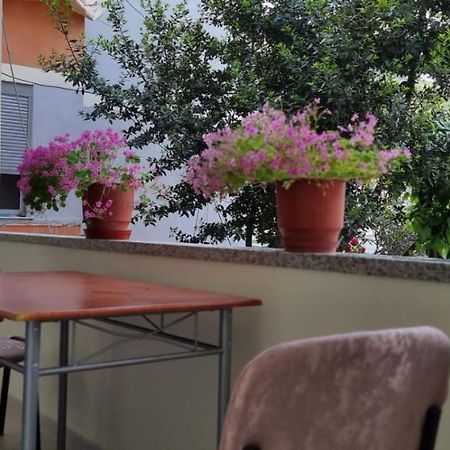 Aaa Apartment Берат Экстерьер фото